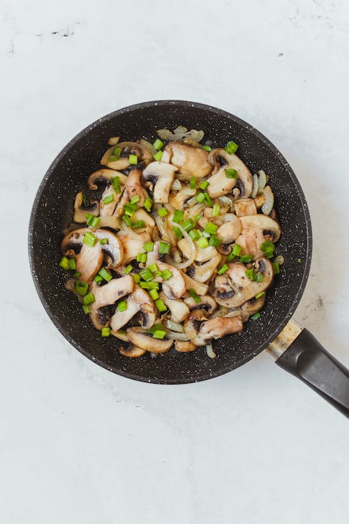 Wok with Mushrooms and Spring Onions